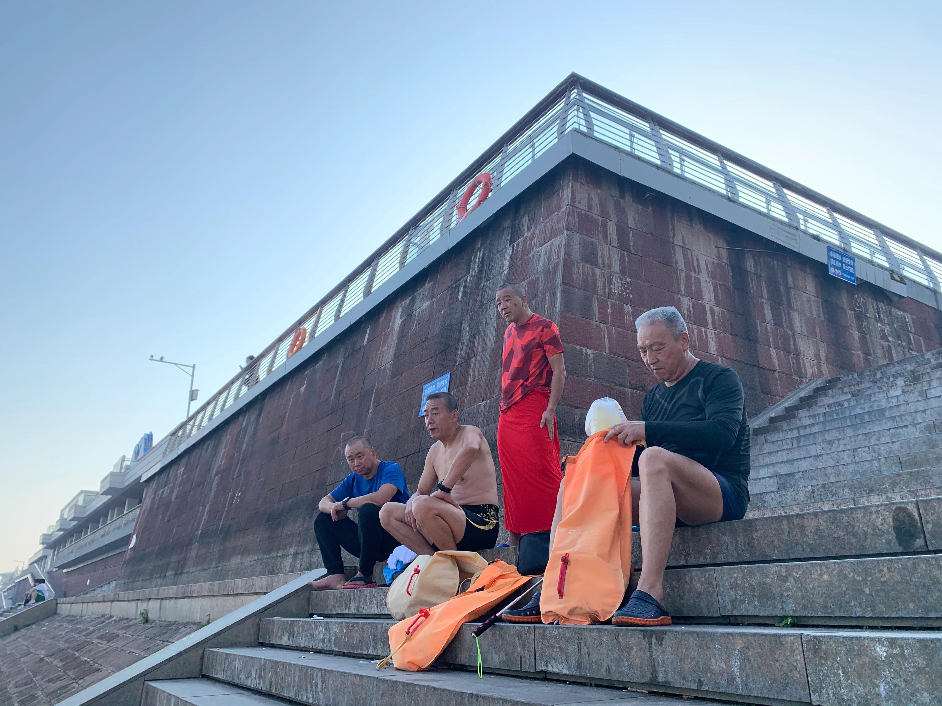 【游记54】《足球与游泳，群众体育应有的样子》