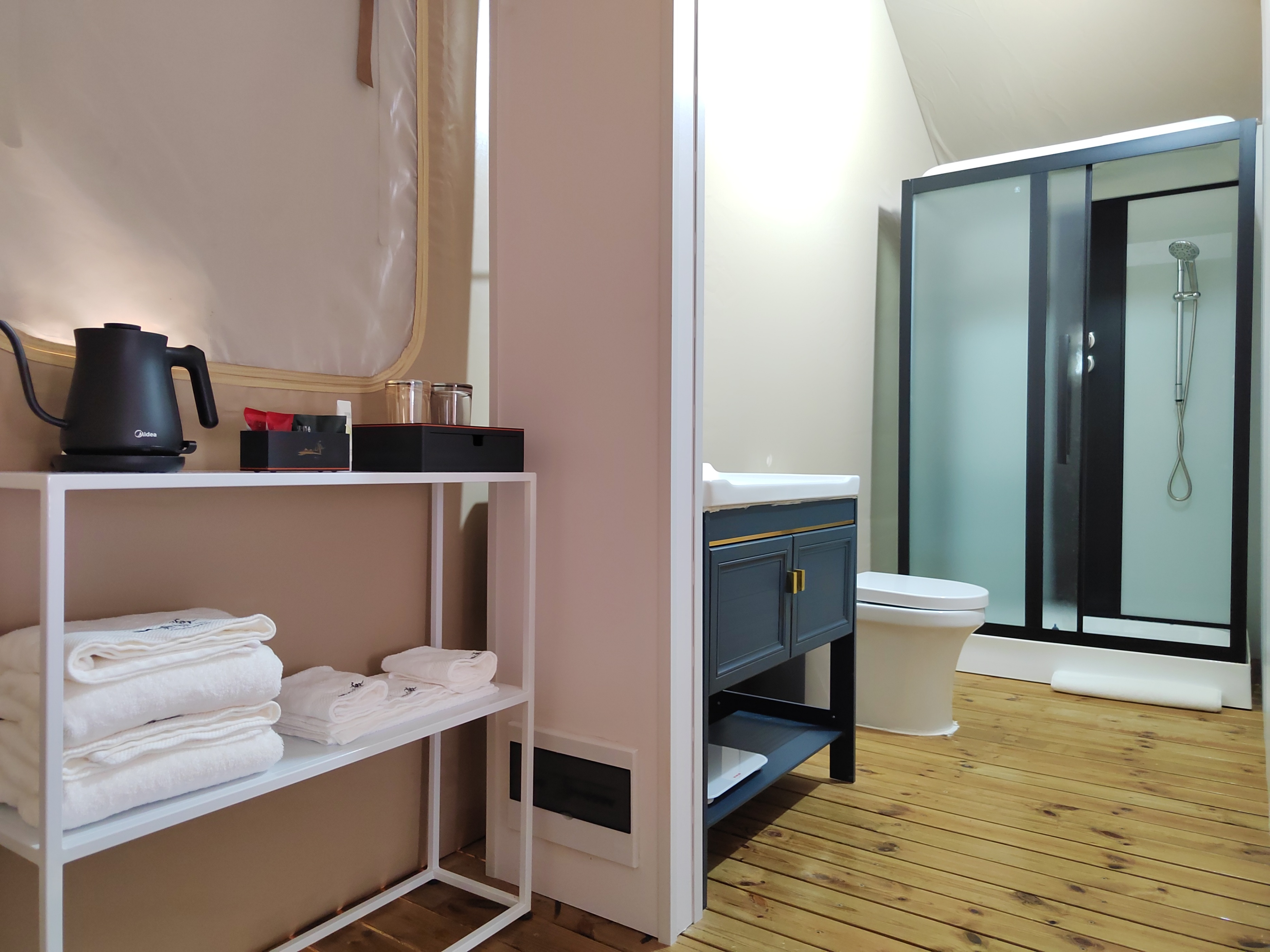 清远英德峰林晓镇精品露营地,清远英德湖畔野奢露营