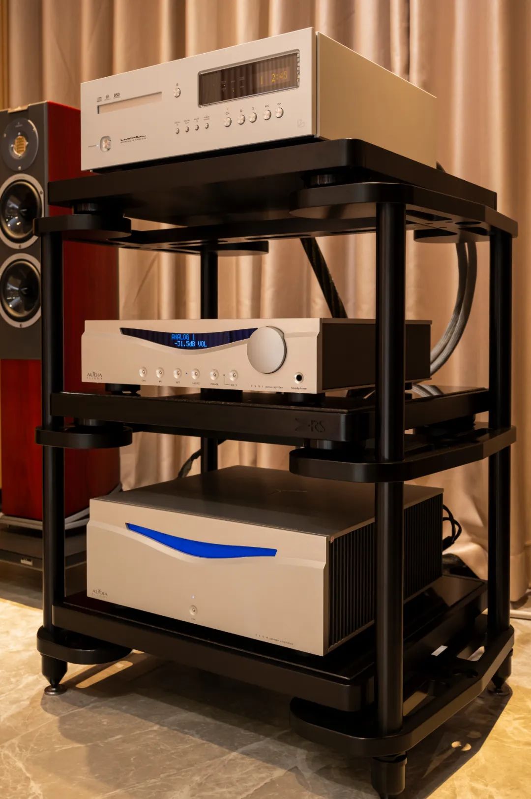 唯美而富有诗意!AudiaFlight歌匠FLS1/FLS4前后级