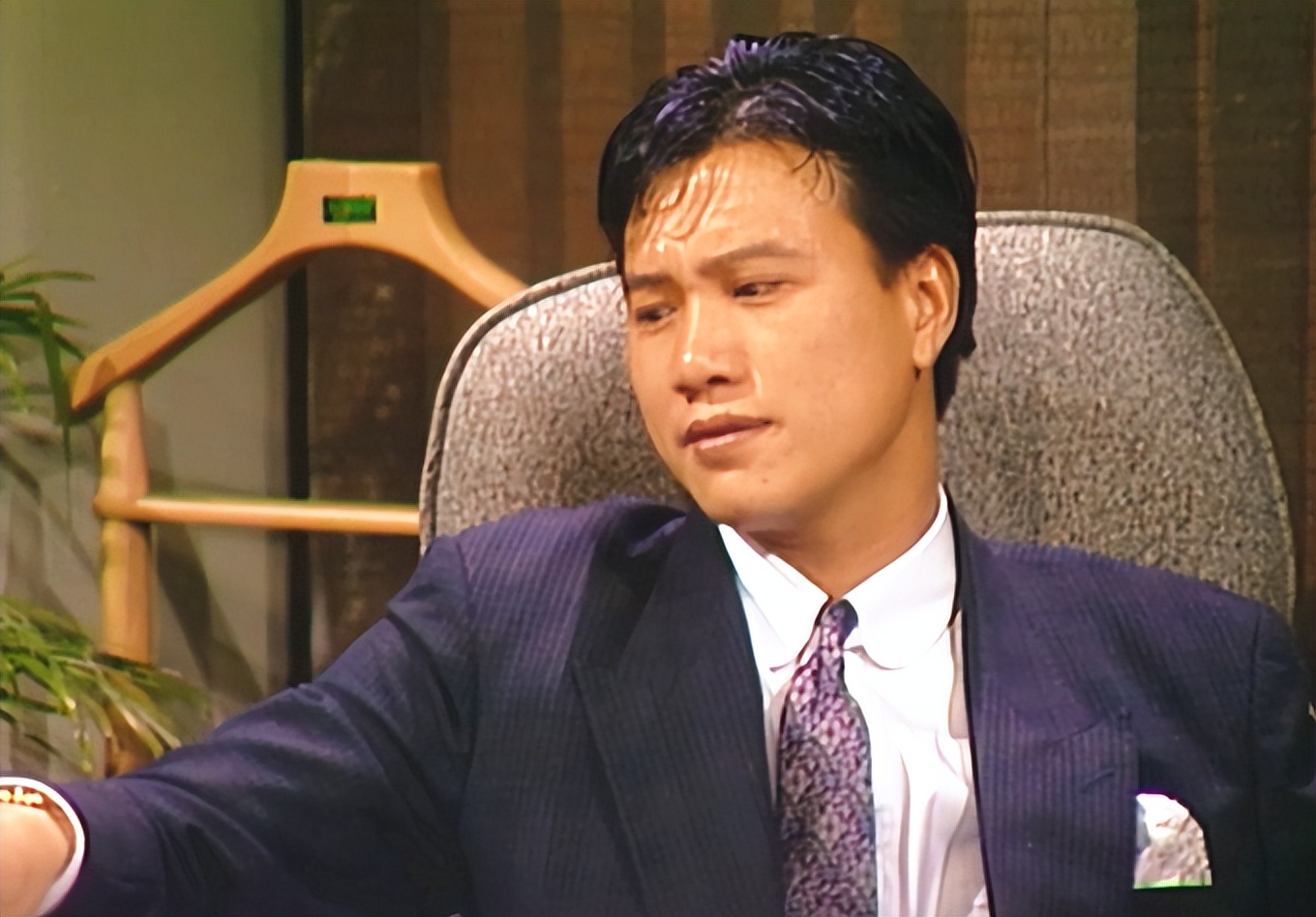 过气老戏骨窘况:农村走穴、直播捞金、情史混乱,晚节还值钱吗?