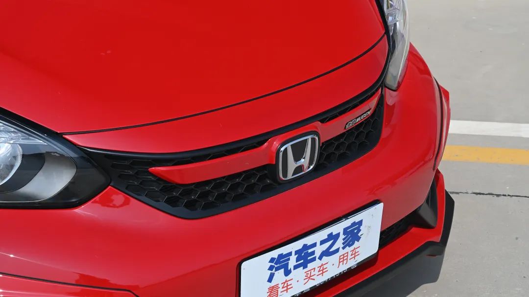 四代飞度大尾翼,新款飞度尾翼