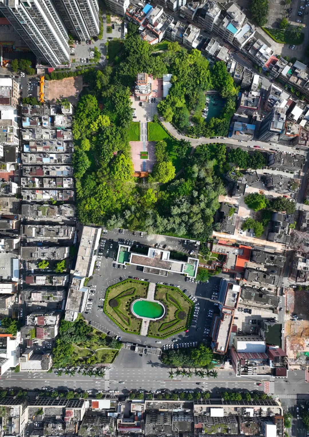 张颂文说的是客家话还是粤语,张颂文难怪会说客家话