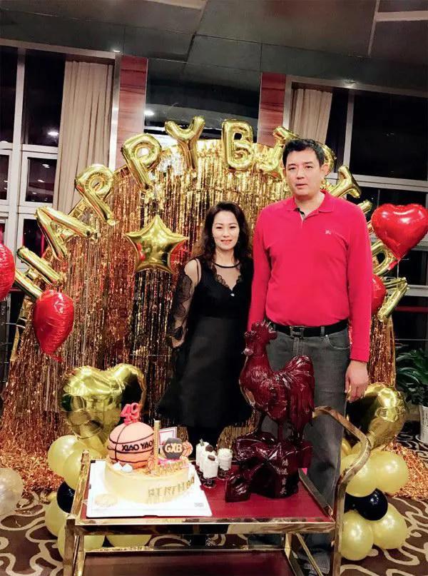 巩晓彬几次婚姻,与巩晓彬相恋九年