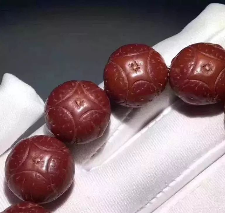 盘玩出来最好看的几种手串,文玩手串快速包浆上色