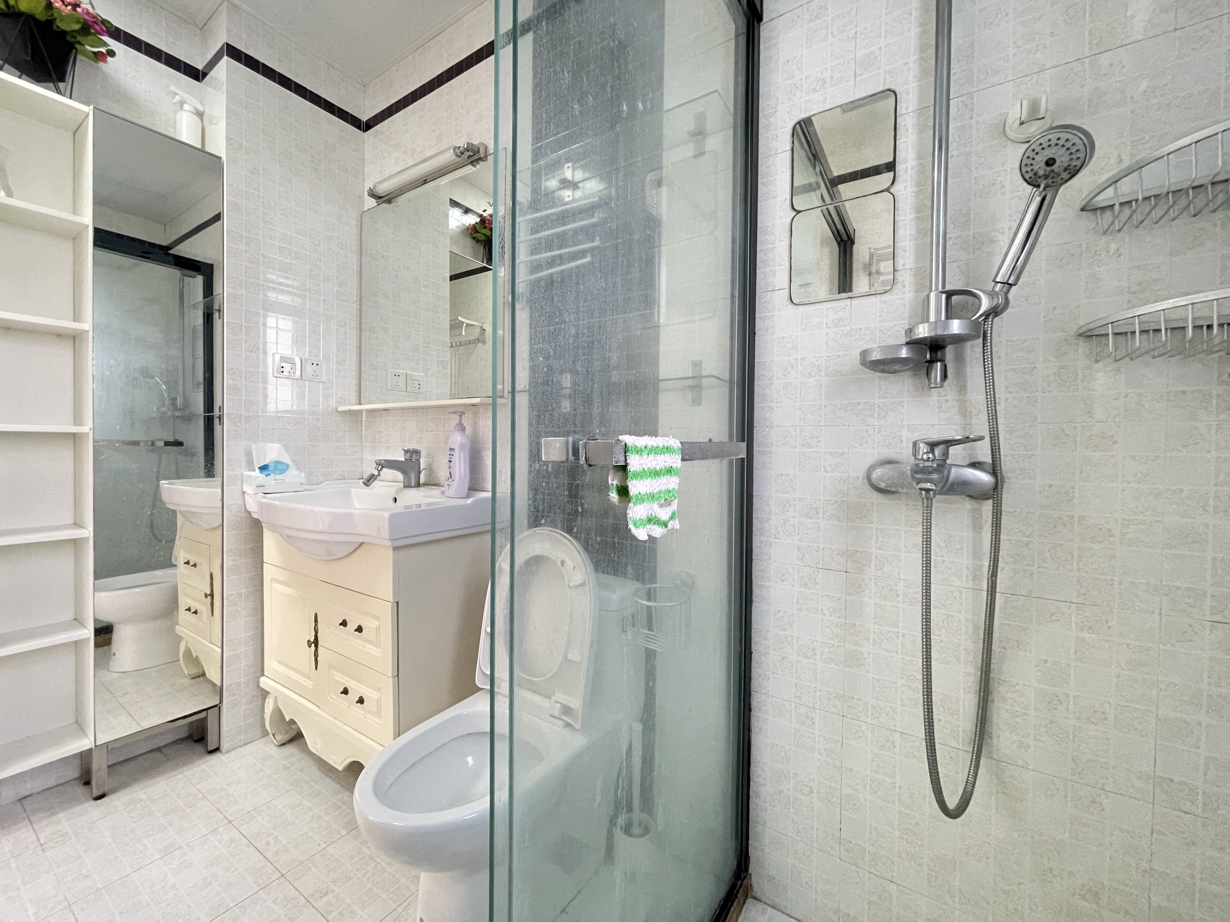 张江汤臣豪园四期50号楼房型图,张江汤臣豪园四期单间