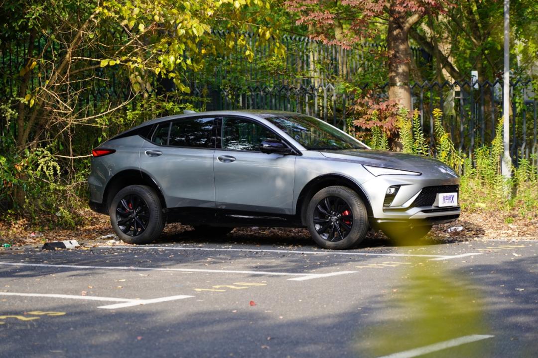 别克昂扬试驾,全新别克昂扬赛道试驾