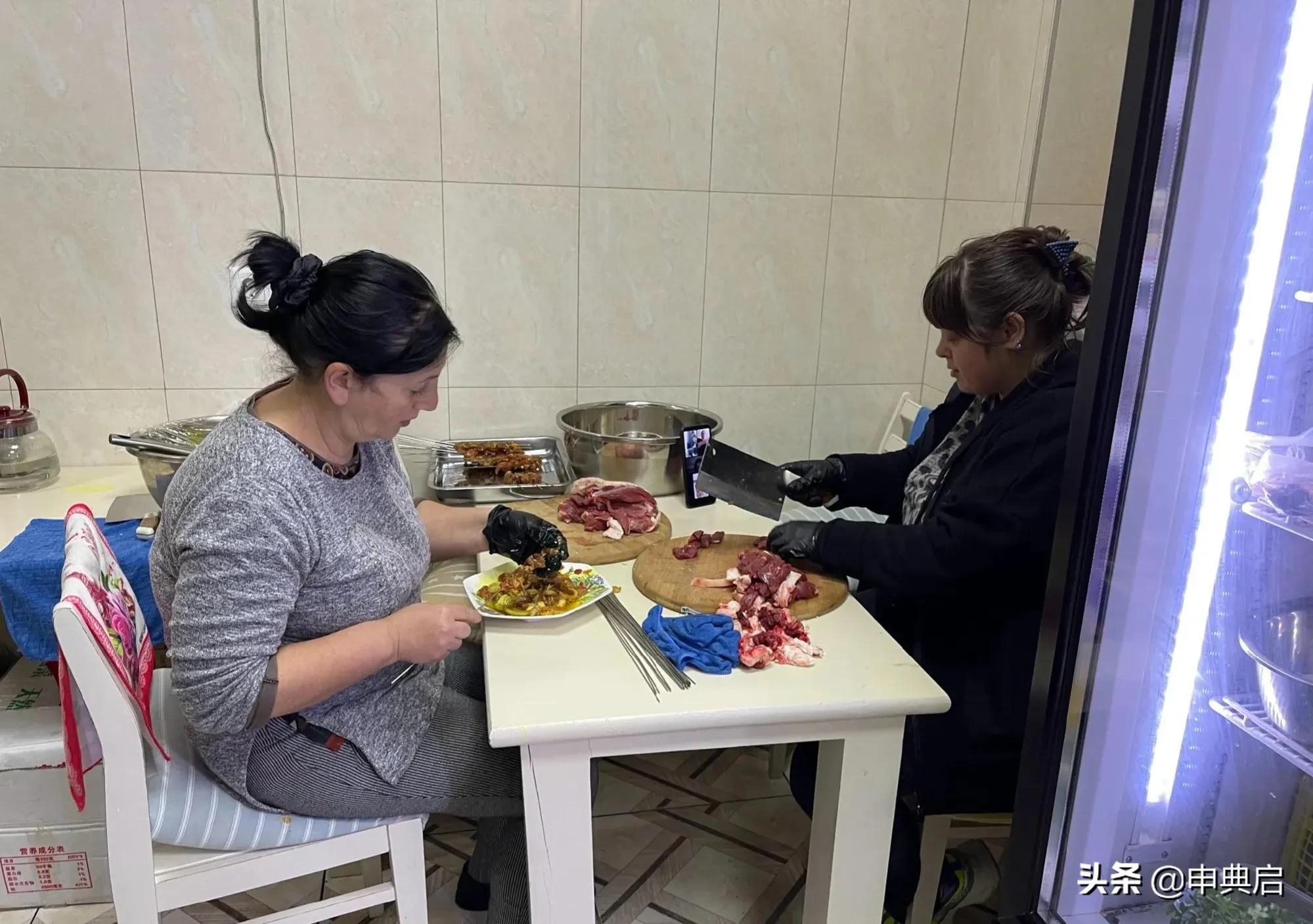 东北小哥阿帽出国寻求商机，在格鲁吉亚开吉林烧烤店，卖地道烤串