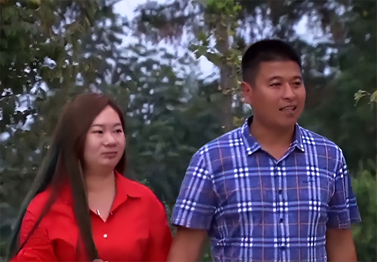 90后大学生深山养猪陪嫁300头猪,河南24岁女子深山养猪4年