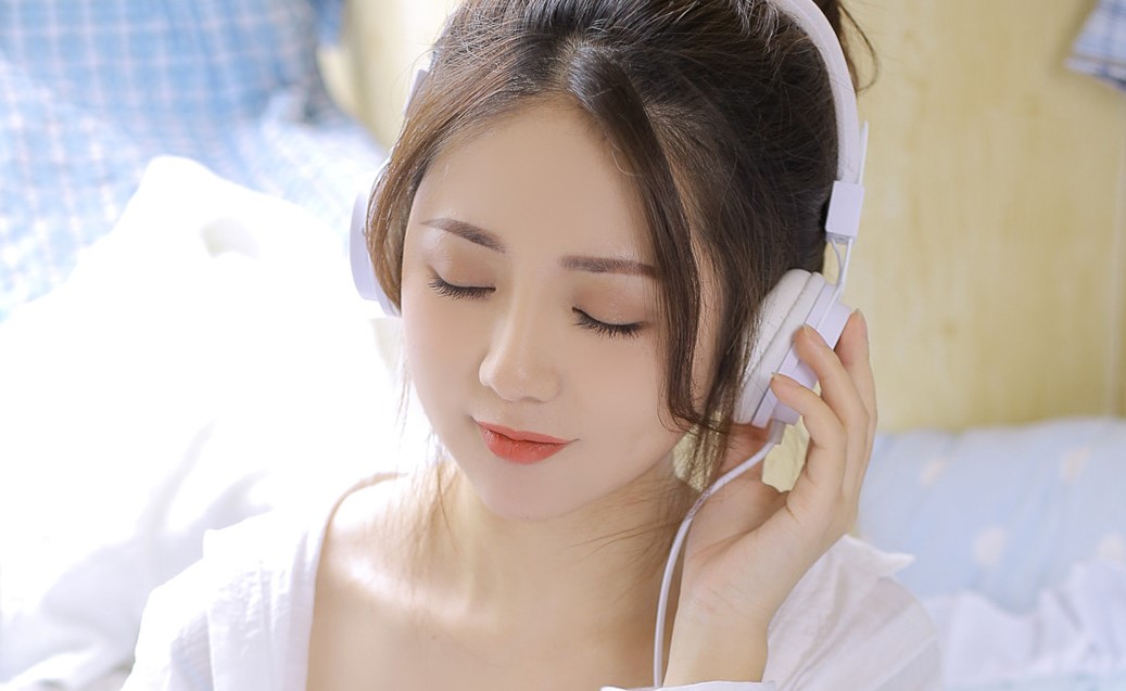 与妹子聊天幽默聊天开场白,刚开始和女孩子聊天怎么开场白