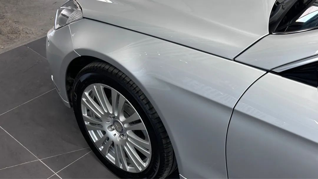 搞了辆“破烂不堪”的老款轿跑，进厂重造大翻新，满血复活变新车