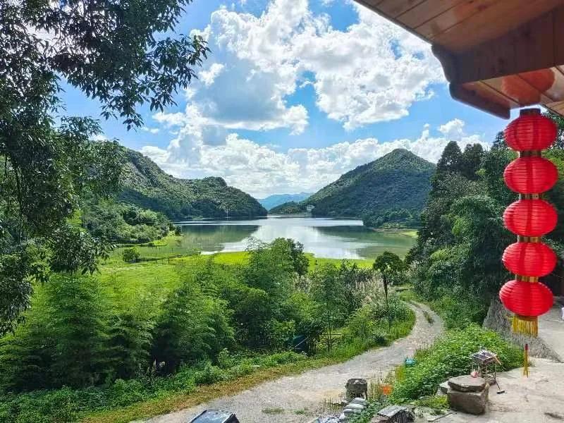 中国民族交易会,中国民族商品交易会第四届