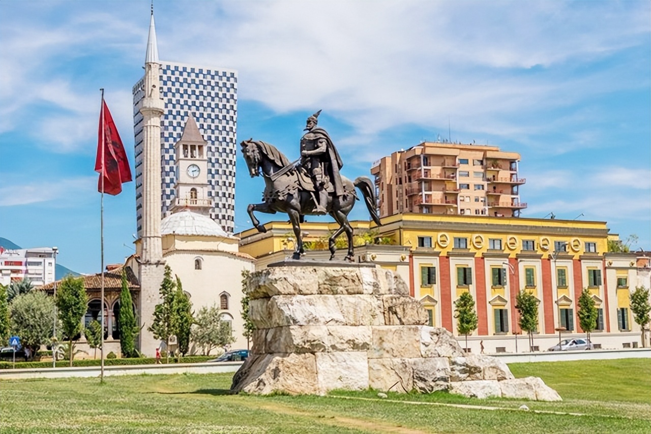 喂不饱的白眼狼完整版,喂不饱的白眼狼是什么