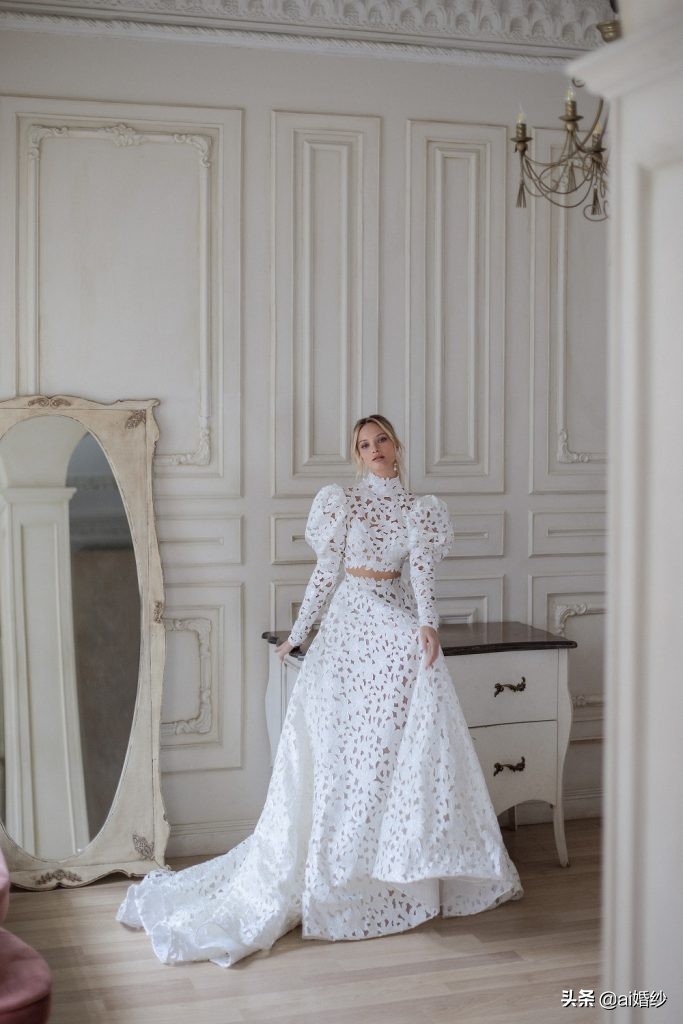 julievino高级定制礼服,julievino2018婚纱秀