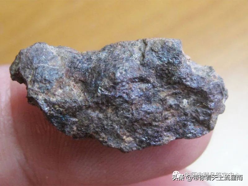 有不需要专家鉴定的陨石吗,泉州陨石鉴定交易