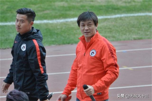 前辽宁足球队员张玉宁现状,前国脚张玉宁现况