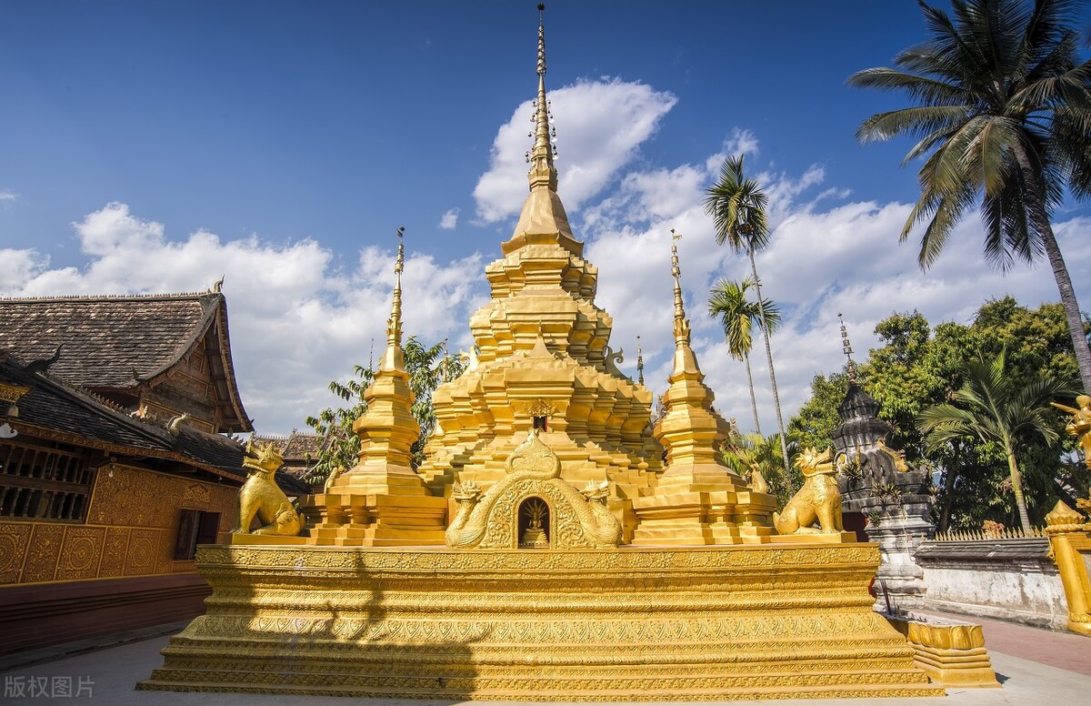 ChatGPT:中国最美的10个自然风景,按顺序排名