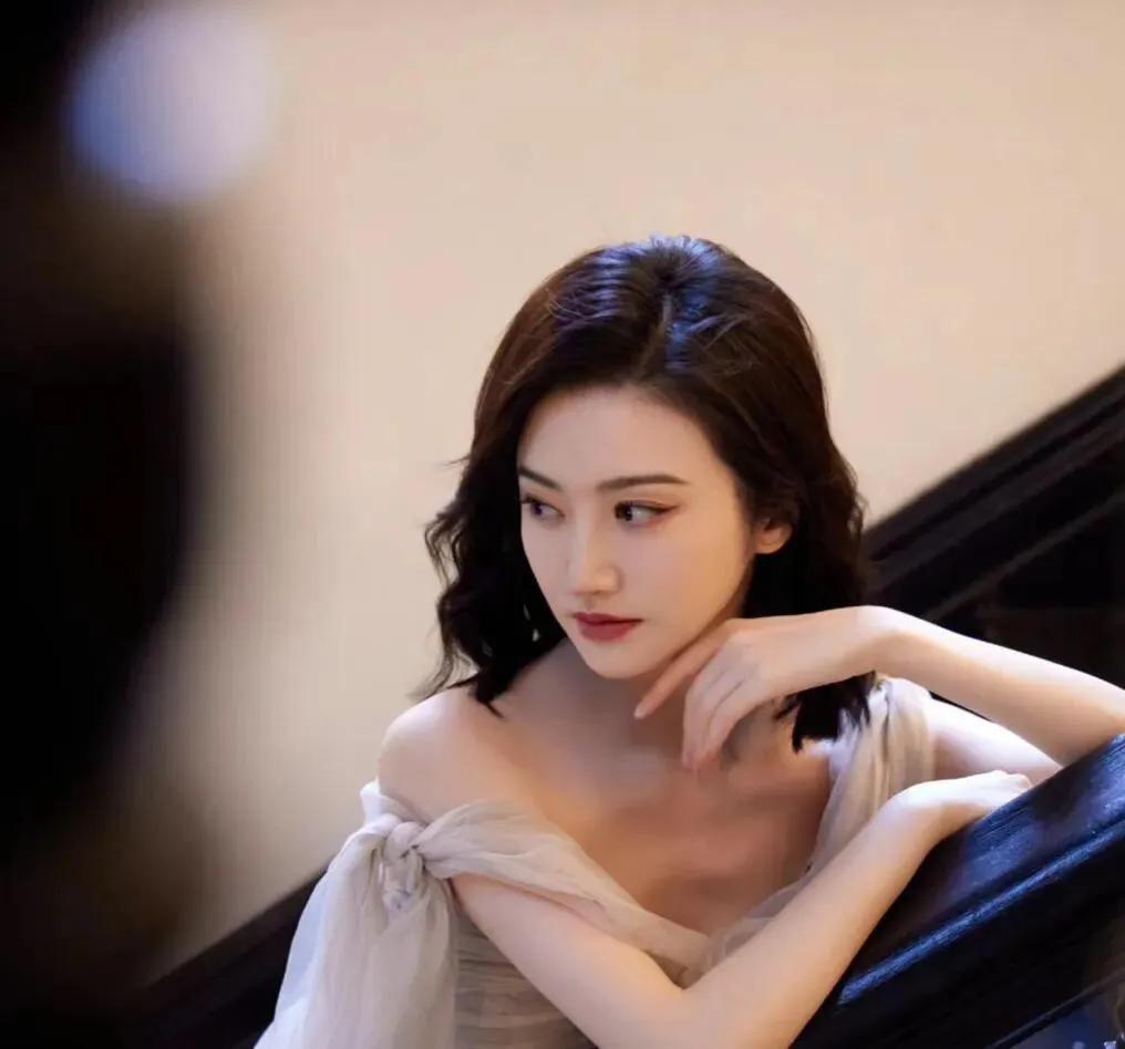 中国全部漂亮女明星照片,中国女明星谁最漂亮前十名