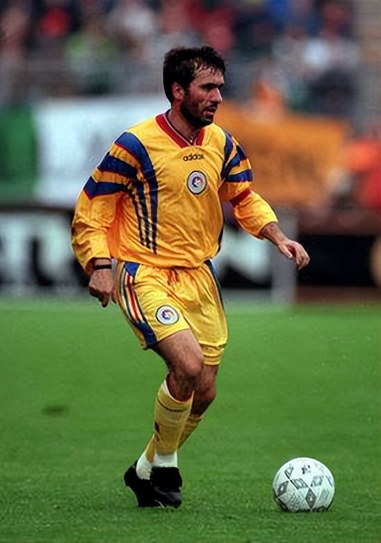 五大联赛哪些球队拿过欧冠冠军,各个豪门球队欧冠次数