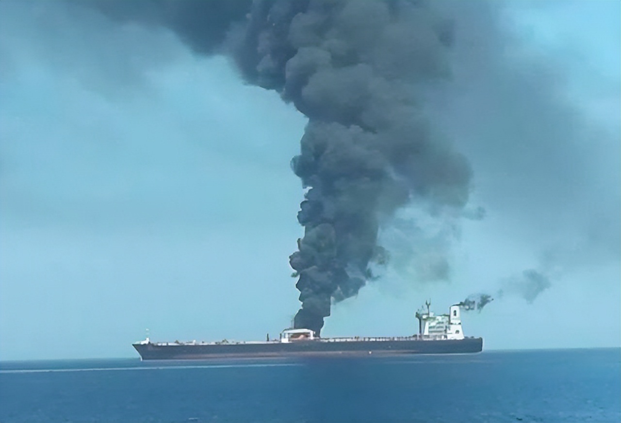 曾是美国铁哥们的沙特，为何撇开美国，反倒斥巨资向中国求购*器武**