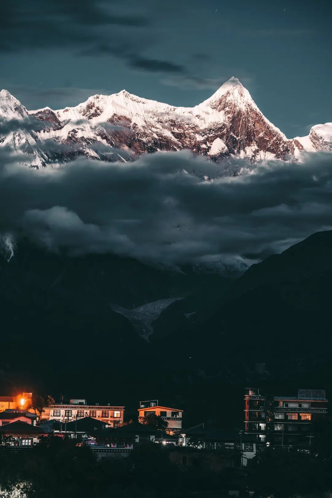 龙泉山看桃花徒步最佳路线,徒步穿越十里桃花漫山遍野