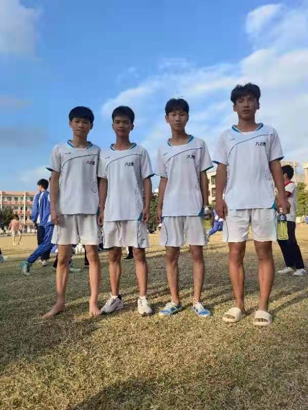 雷州市企水学校田径运动会开幕式,接力赛4x100第三棒校运会