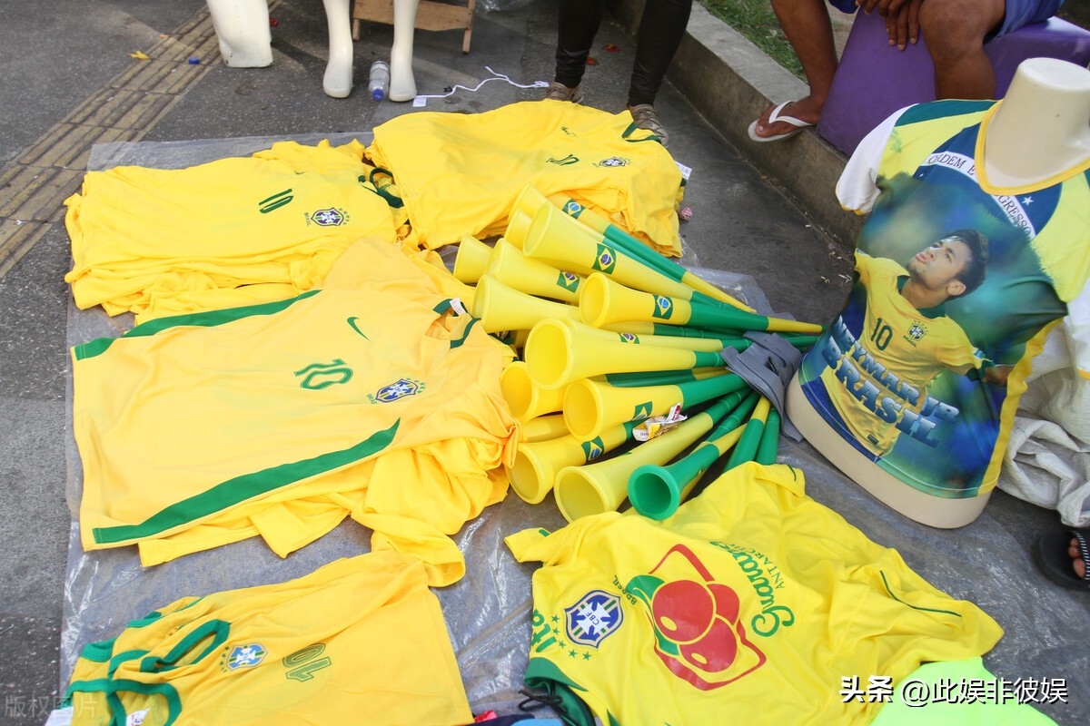 世界杯卡塔尔中国制造,卡塔尔世界杯满天飞的中国制造