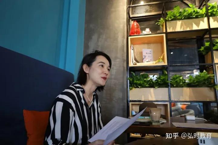 系友访谈|董丽慧：艺术、史学与文化的三重奏