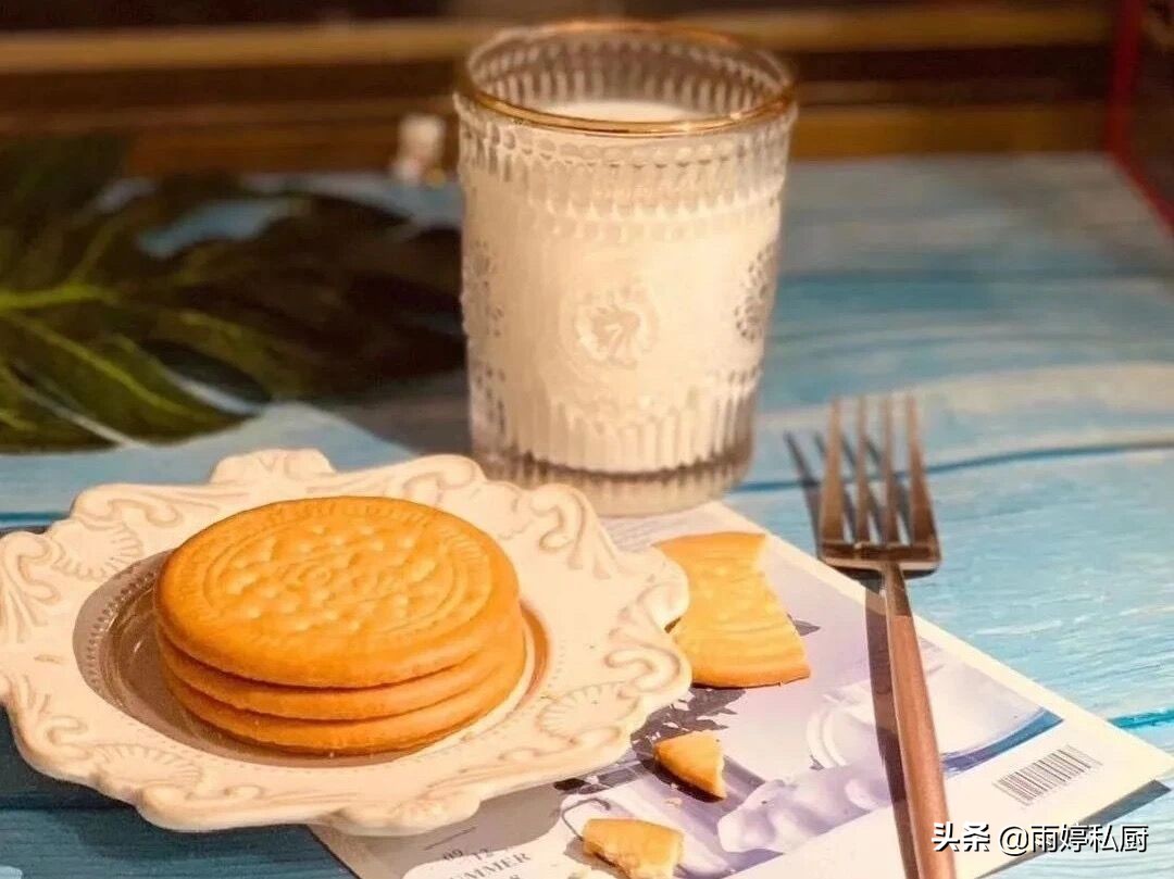 超市好吃的饼干推荐,10款好吃又解馋的薄脆饼干