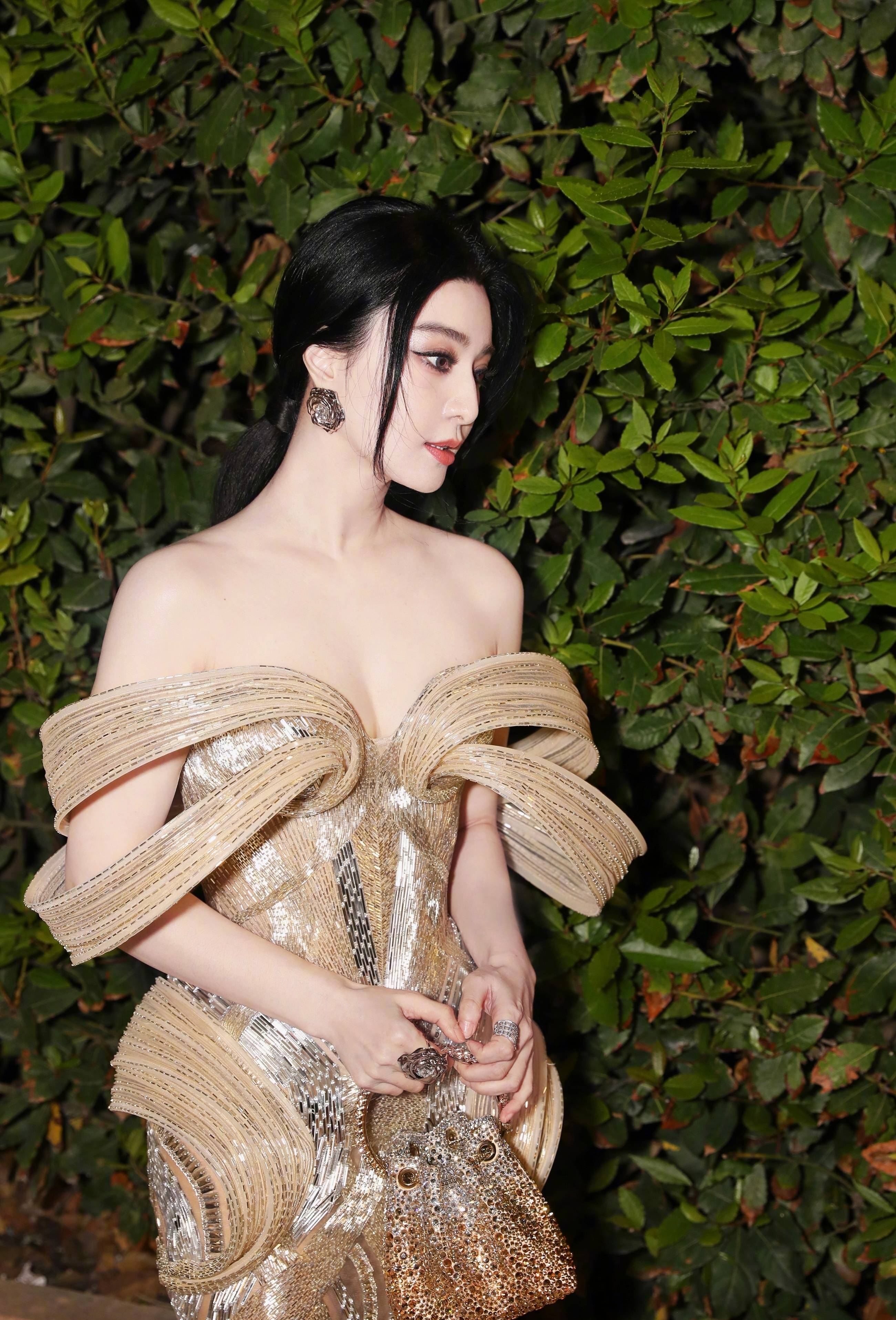 范冰冰最近一次戛纳造型,范冰冰戛纳三日行