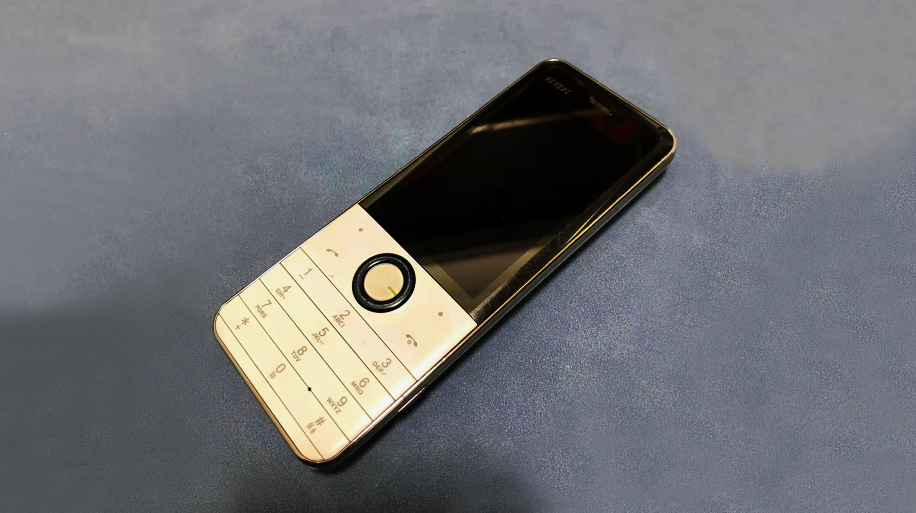 十年前的视觉全面屏手机，这款老旧的步步高i531，也是专业*放播**器