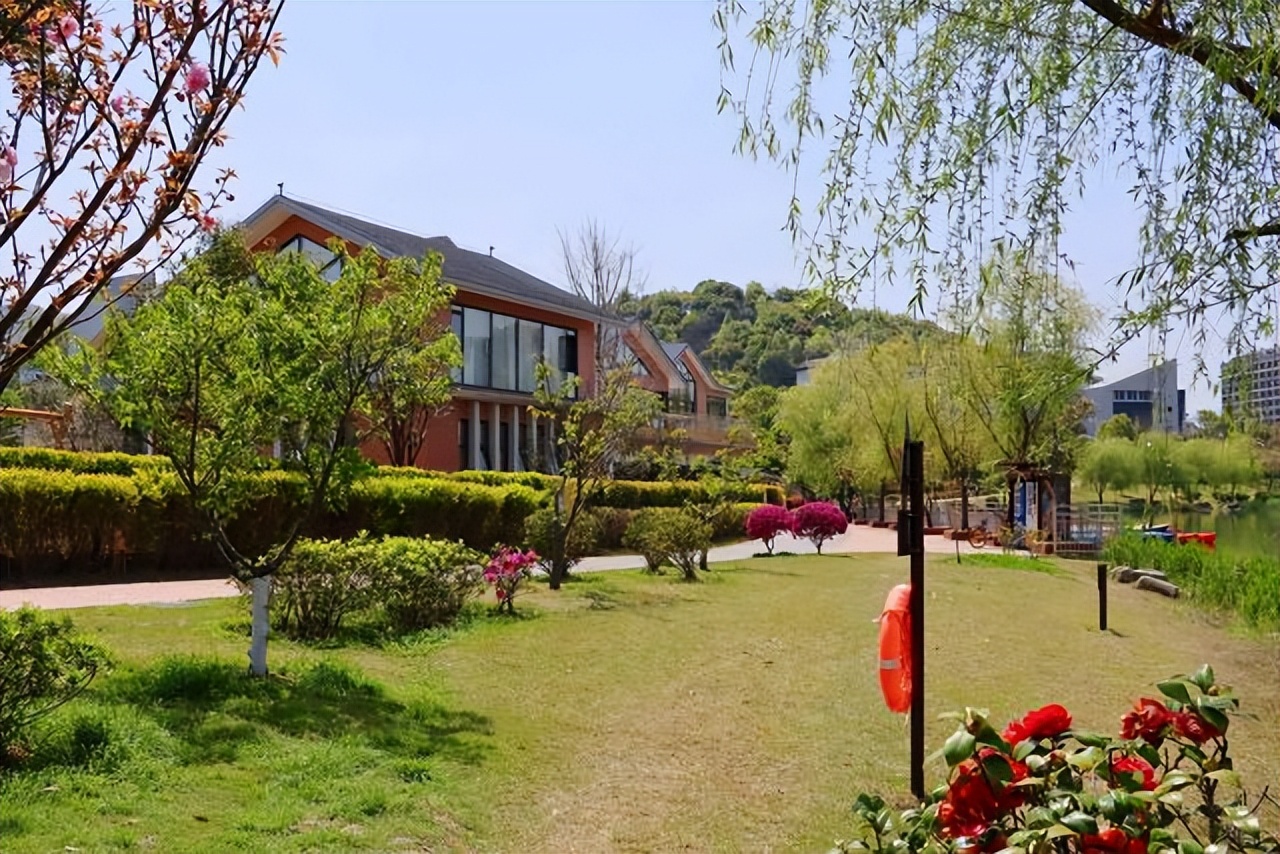 长沙彼一米森林学校,长沙彼一米国际森林儿童学院