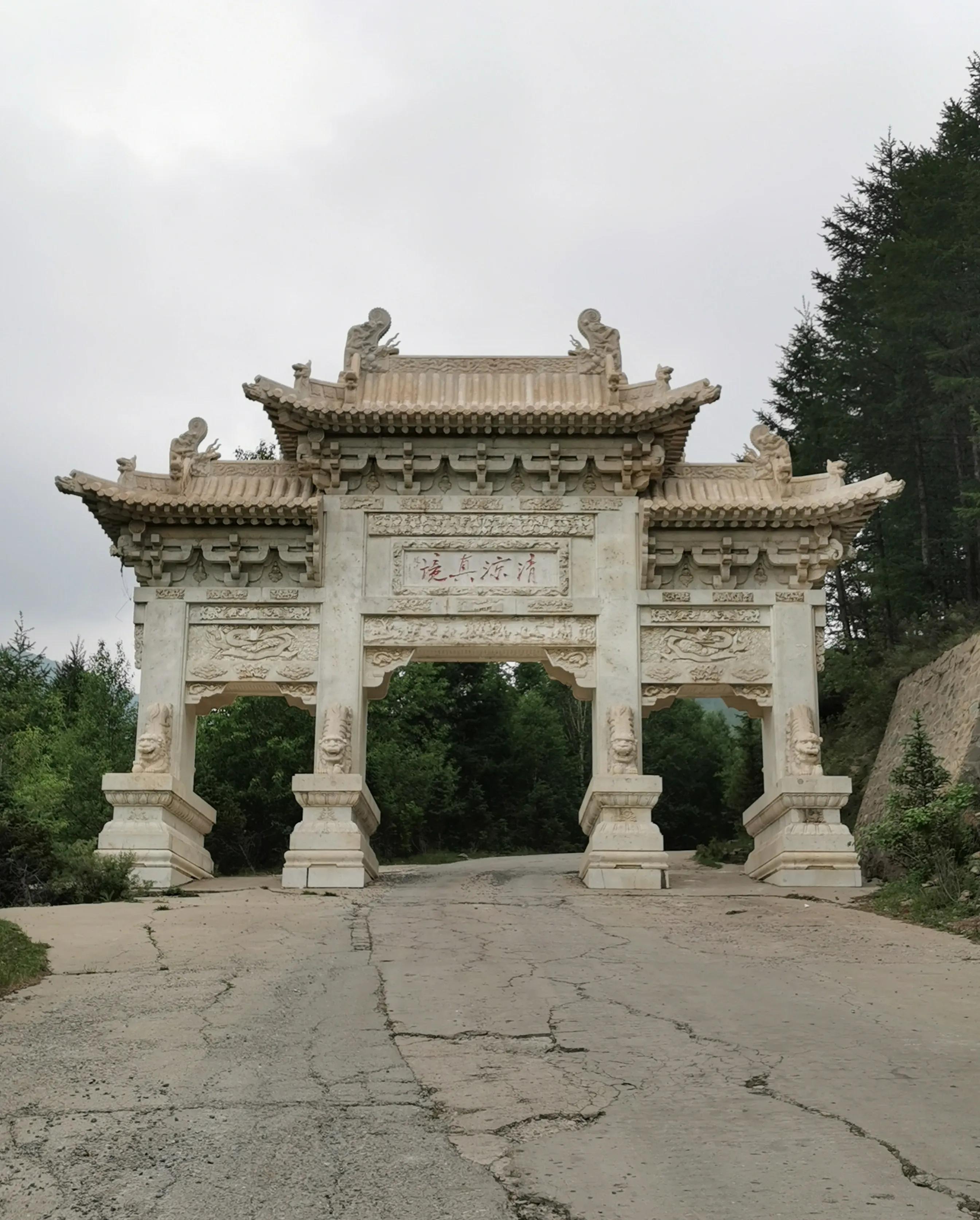 佛教圣地五台山龙泉寺,五台山最古老的寺院清凉寺