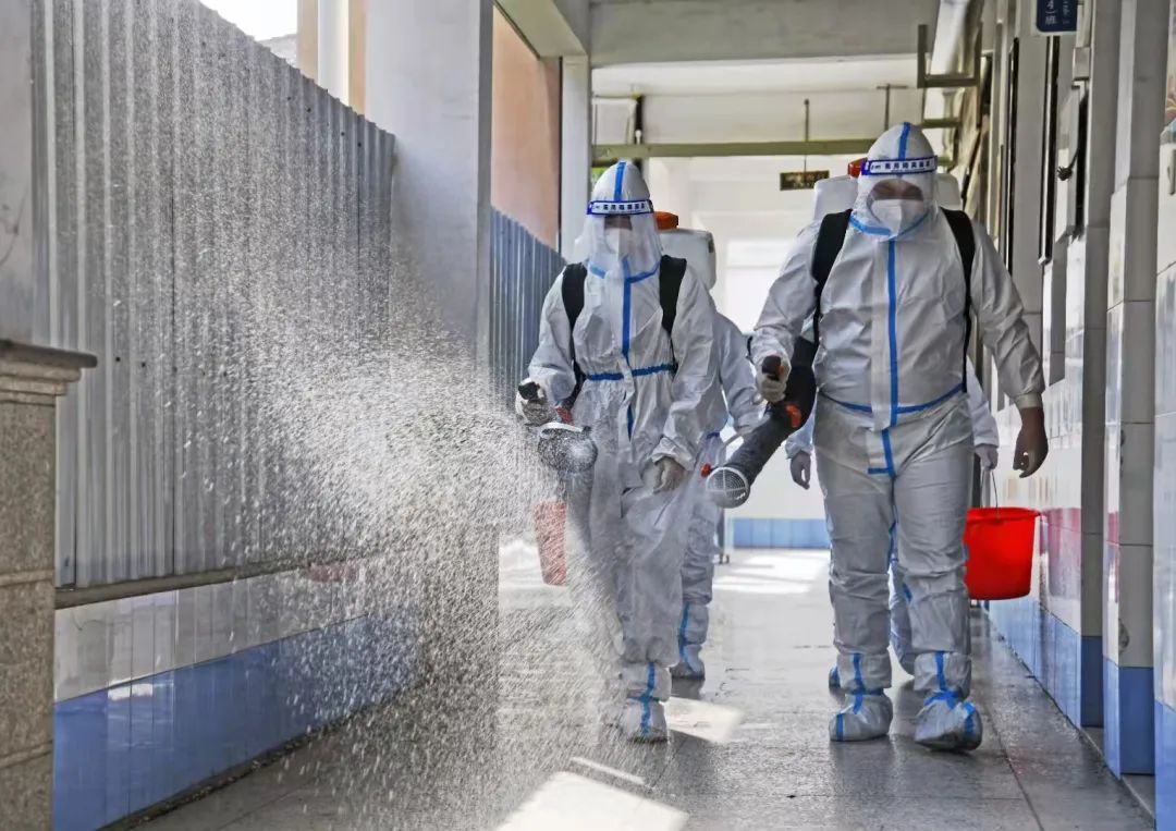 复课复学消毒消杀简报,复学复课学生食堂清洁和消杀