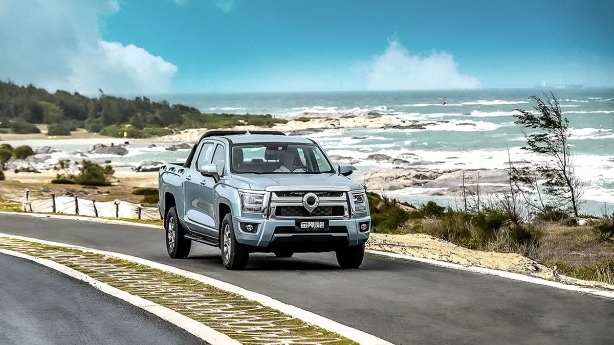 金刚炮最有性价比的四驱皮卡,金刚炮皮卡自动挡上市