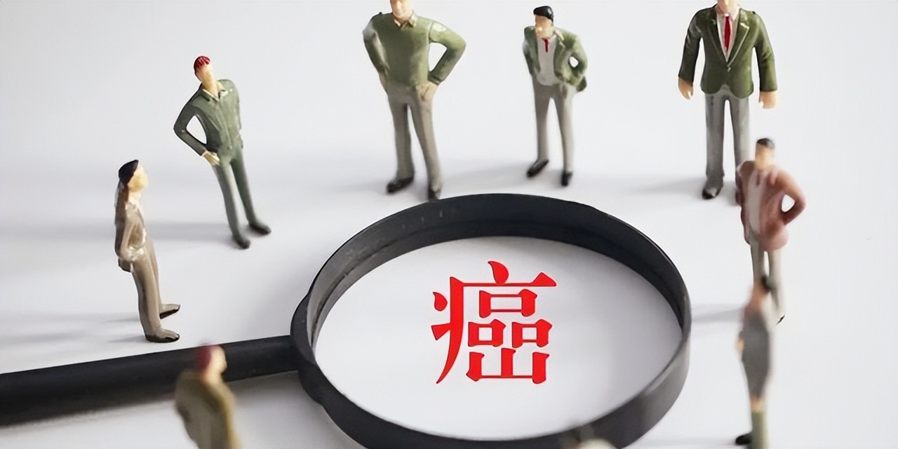 60岁，他大概是中国存活最久的艾滋病人，带着自己遗像活了十几年