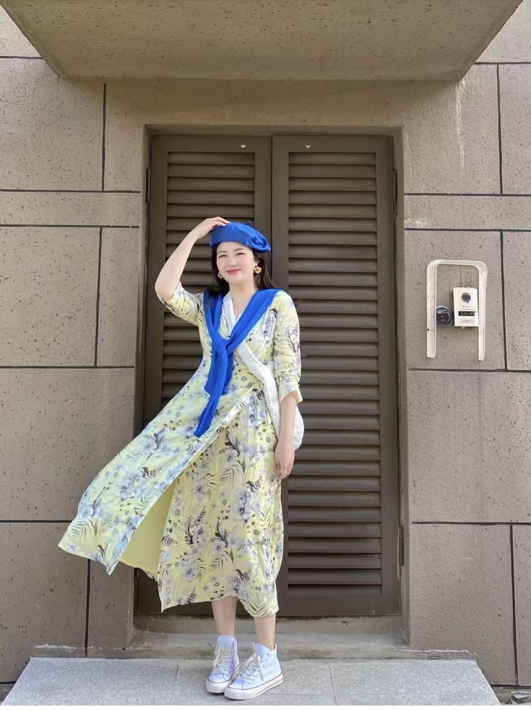 微胖的女生穿什么款式比较好看,微胖女生应该穿什么款式上衣