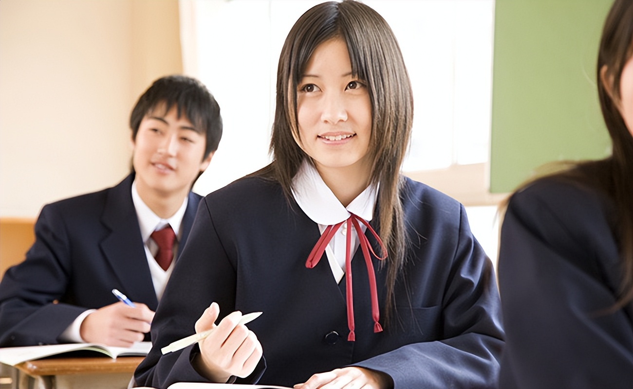 23年高考全国人数是多少,23年高考人数比今年多吗