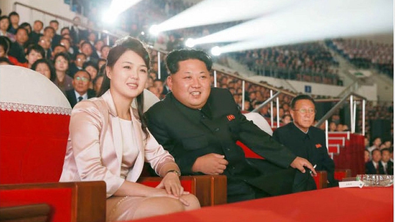 惊艳！朝鲜第一夫人李雪主雍容文雅，被誉为朝鲜邓丽君