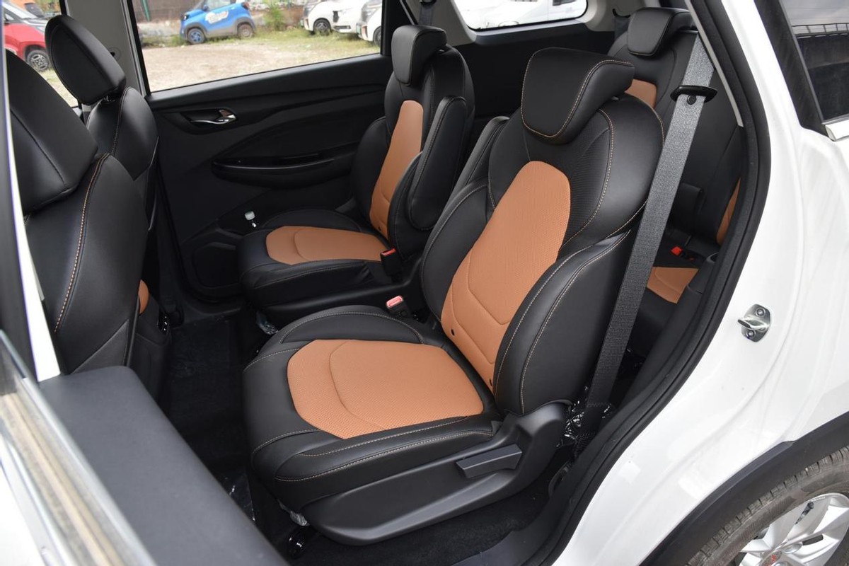 五菱宏光s31.5t试驾,2022年新款五菱宏光s3豪华商务版