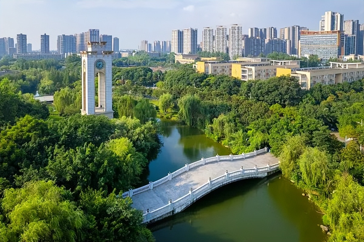 西南大学是985和211吗,西南交大是什么水平的211大学