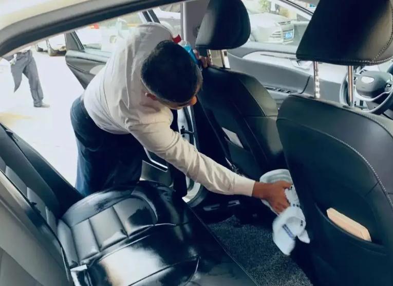 后厂村的网约车司机：听大厂人吐槽，跟他们交友，知道各种秘密