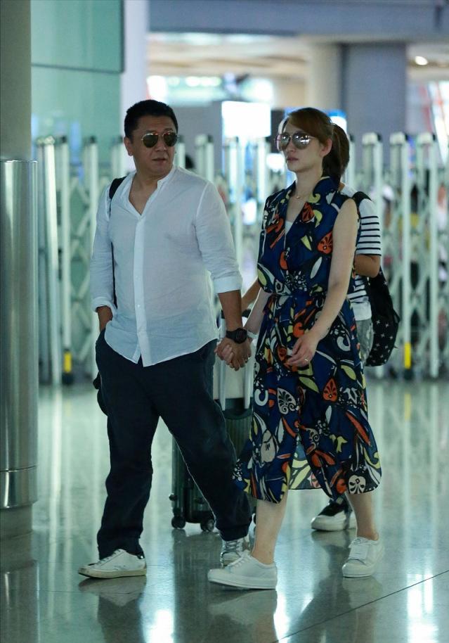 演员李小冉变化太大了吧,演员李小冉结过几次婚了