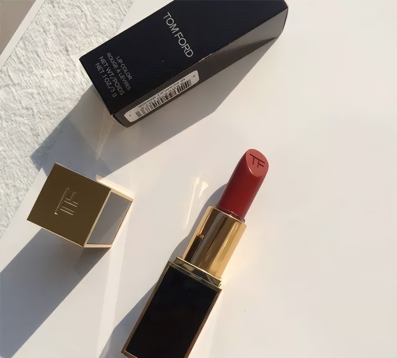 超好用的三支最显气色的口红试色,什么色号的口红最显白平价