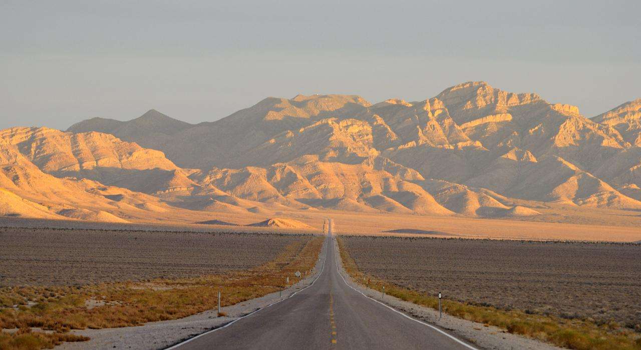 历史上的今天12月31日查询,历史上的今天10月31号
