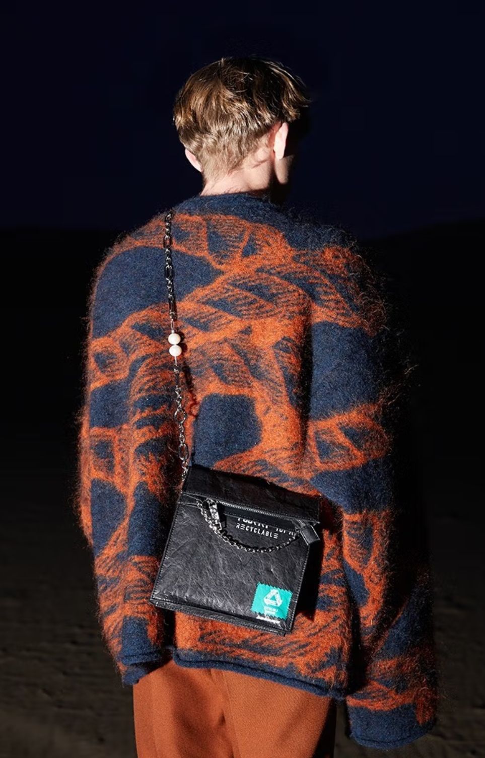 第一个情人节送男朋友什么礼物好,情人节送男朋友礼物排行榜前十名