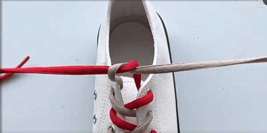 鞋带总散架因为你打结手法一直是错的？