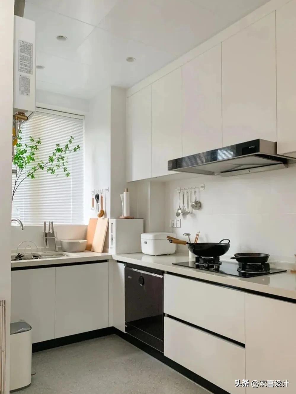 高颜值的厨房瓷砖铺设方案,30公分厨房装修效果图