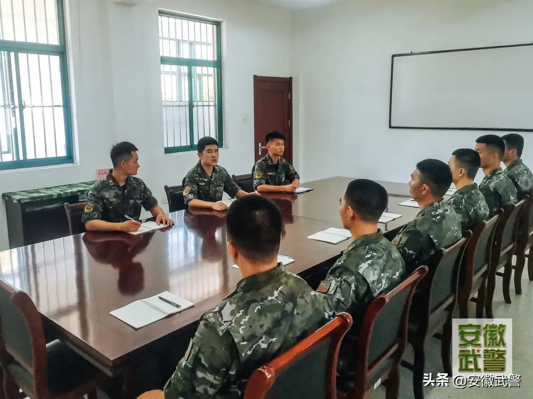 看懂钢铁是怎样炼成,钢铁军医