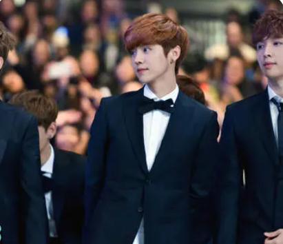 真男人就是敢作敢当,鹿晗发文霸气护女友