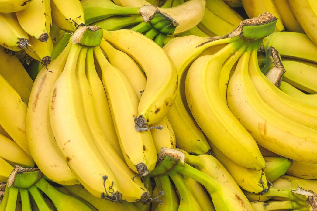 买香蕉的时候怎么选香蕉,如何在水果市场挑选自然熟的香蕉